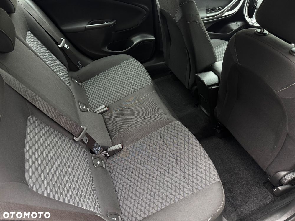 Opel Astra 1.4 Turbo Edition - 24