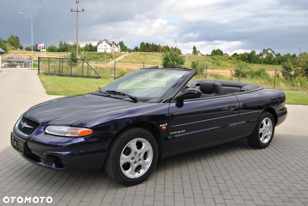 Używany Chrysler Stratus 1999 - 20 900 PLN, 36 514 km - Otomoto.pl