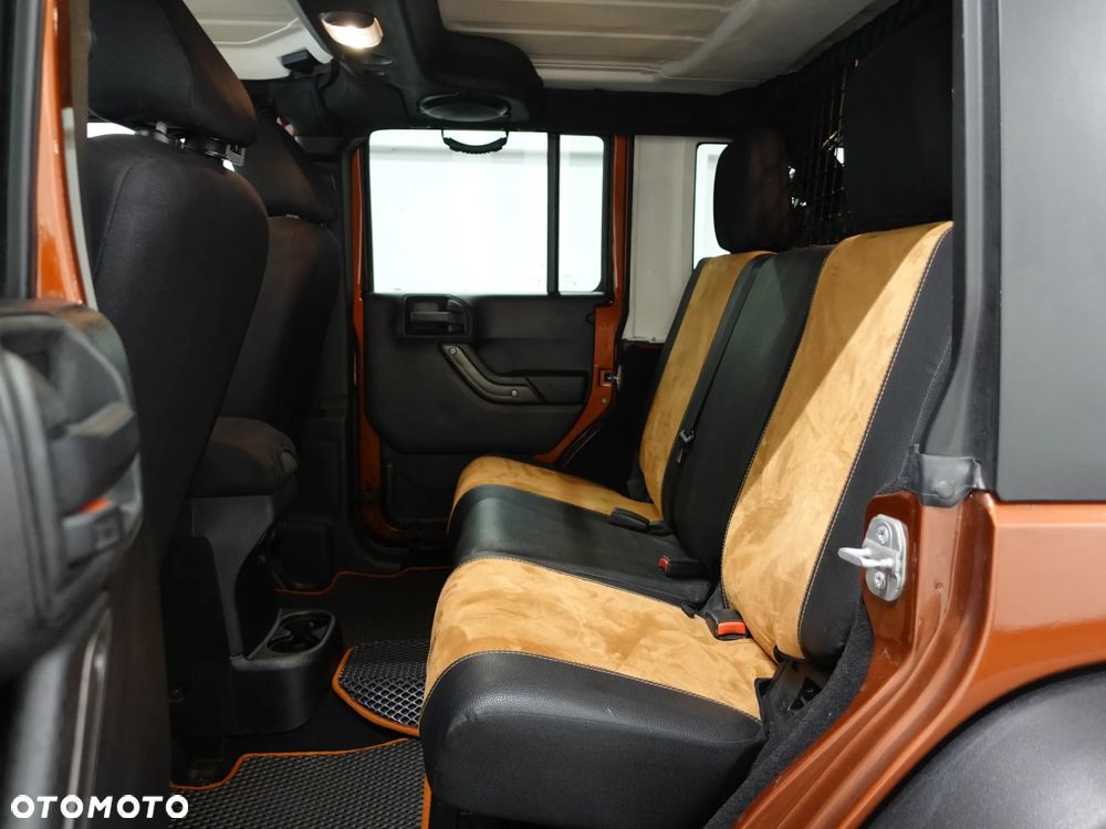 Jeep Wrangler - 21