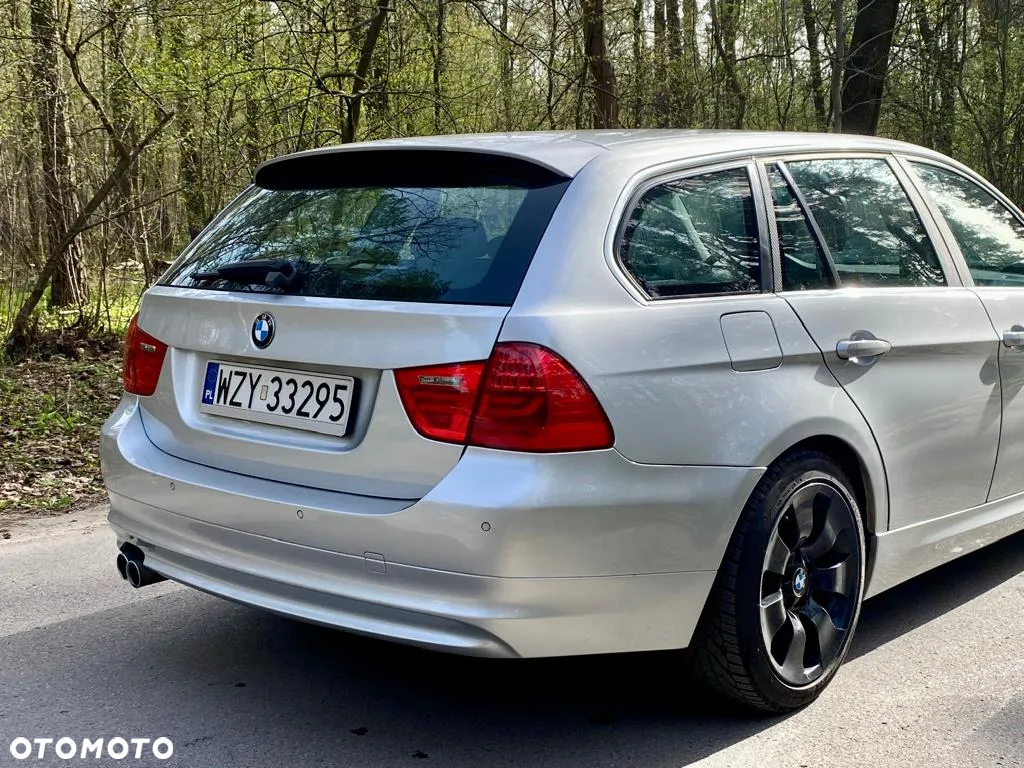BMW Seria 3 330d DPF Touring - 7