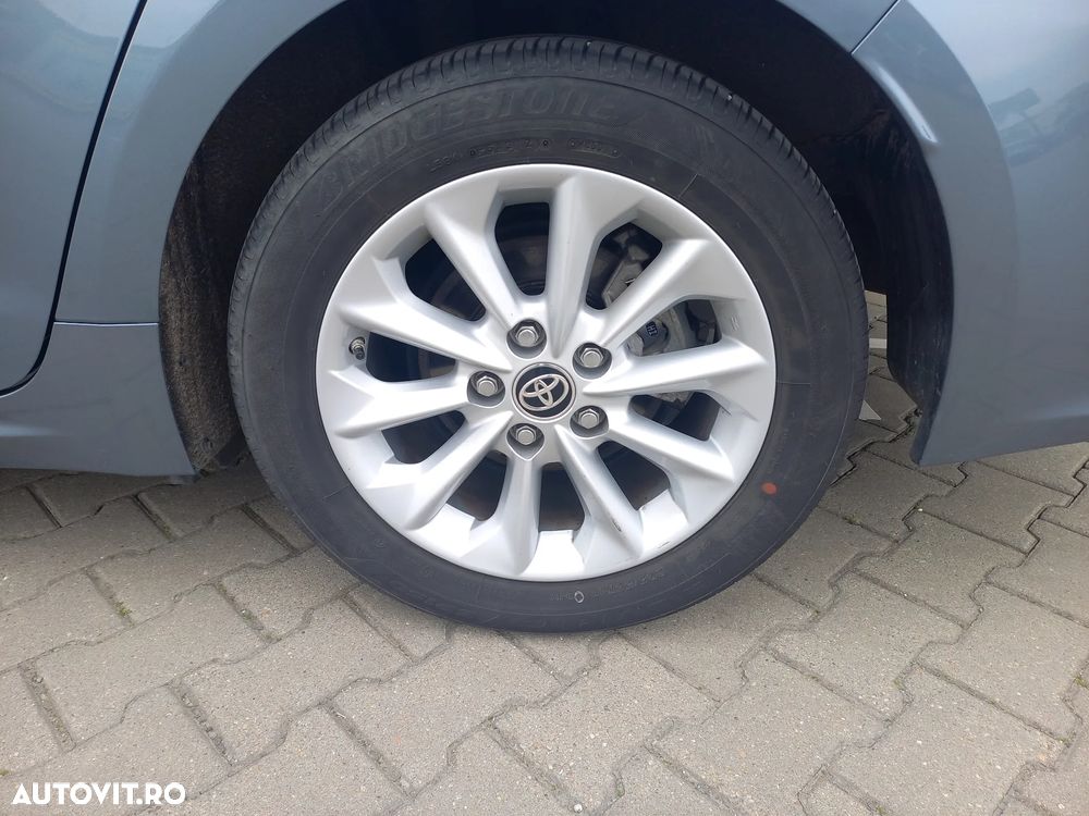 Toyota Corolla 1.8 HSD Business - 27