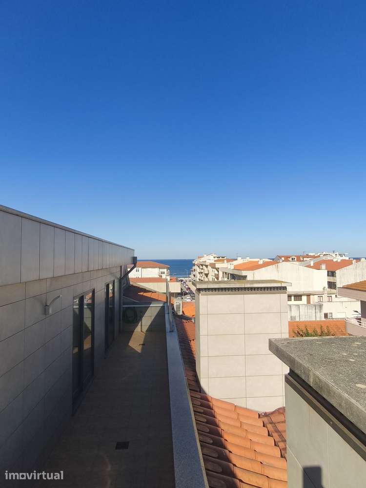T2 Duplex com terraço e garagem a 200 m da praia do Furadouro - Grande imagem: 3/15