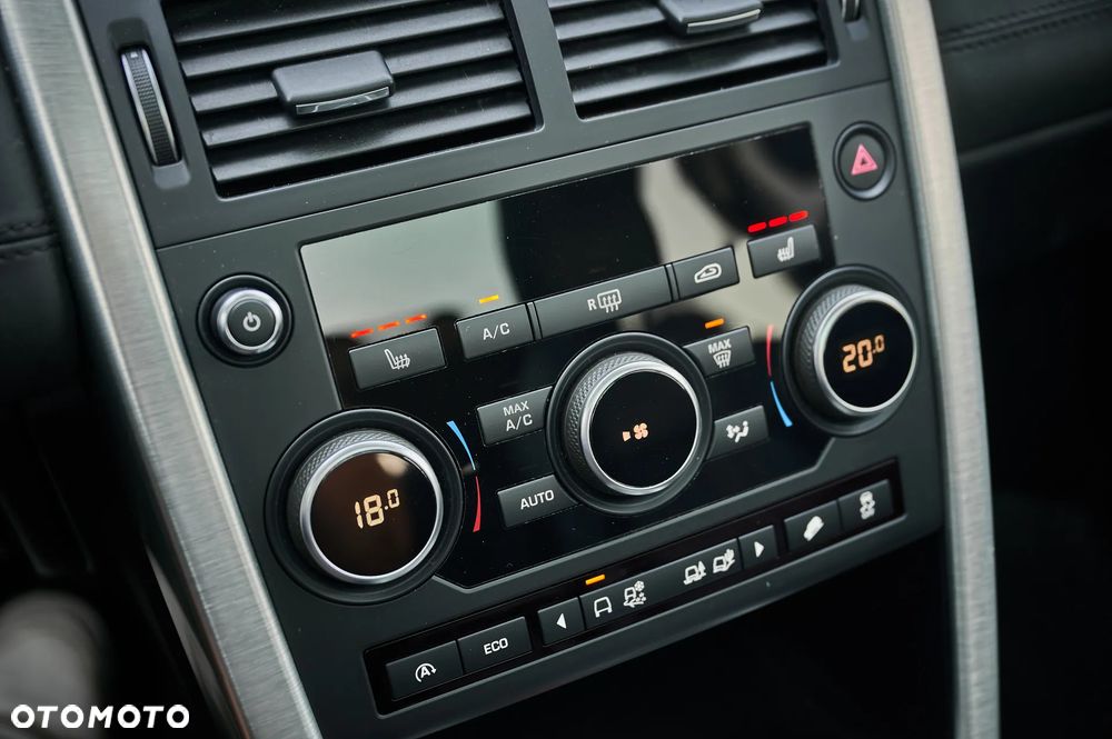 Land Rover Discovery Sport D180 HSE - 24