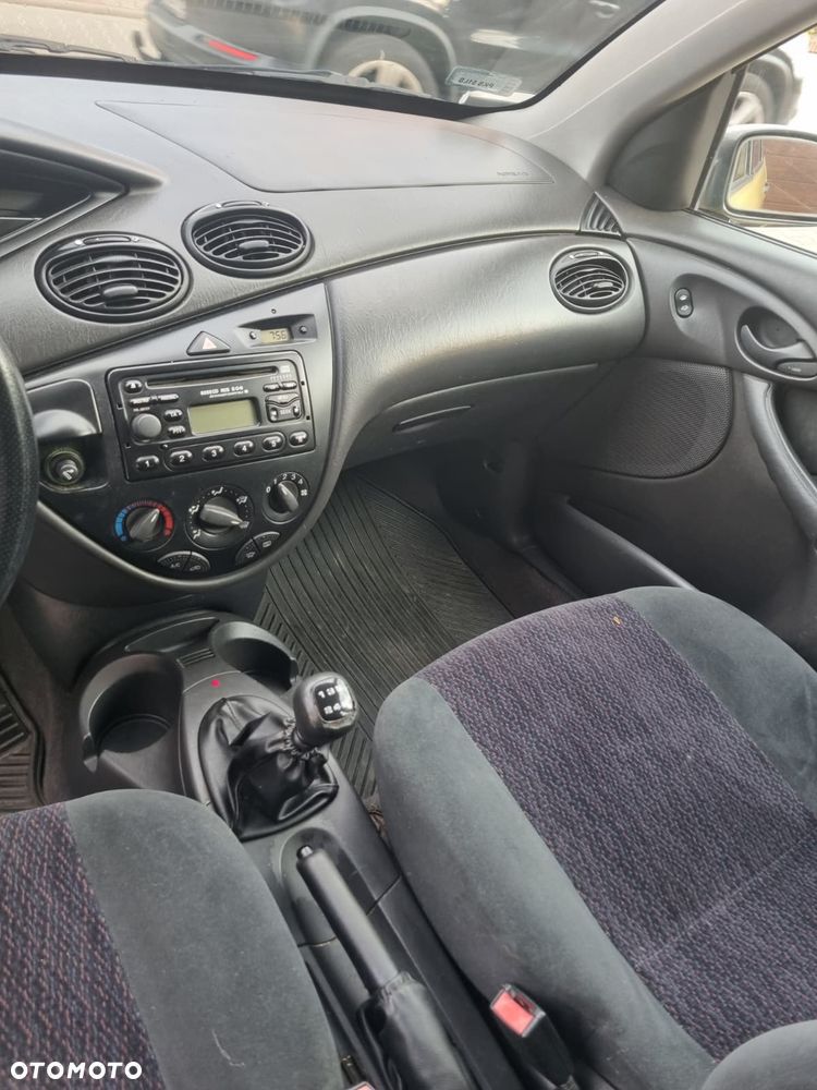 Ford Focus - 14
