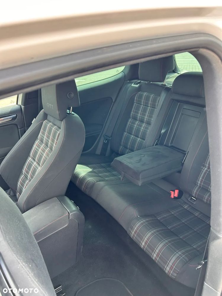 Volkswagen Golf VI 2.0 TSI GTI DSG - 14