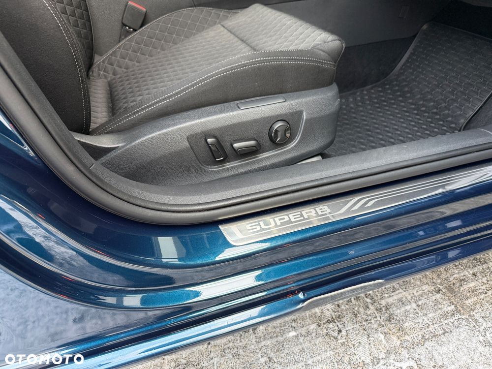 Skoda Superb 2.0 TSI 4x4 DSG Style - 37