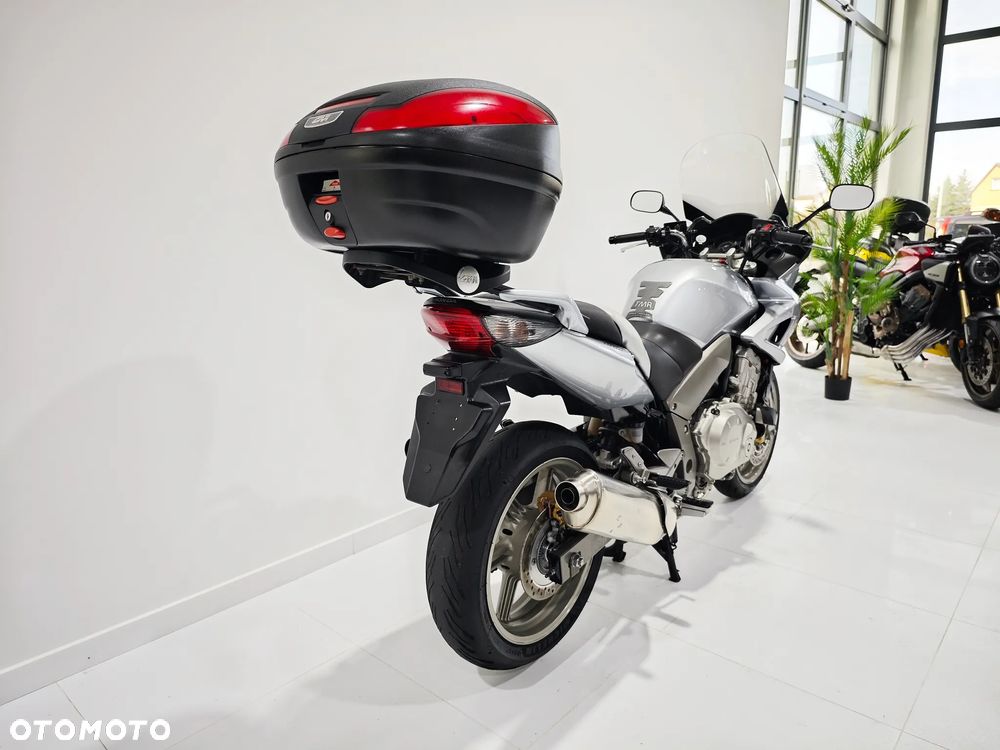 Honda CBF - 8