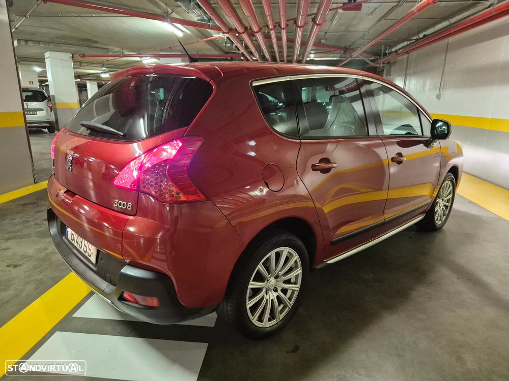 Peugeot 3008 HDi 150 Allure - 11