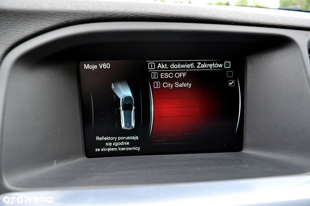 Volvo V60 D3 Drive-E R-Design Momentum - 23
