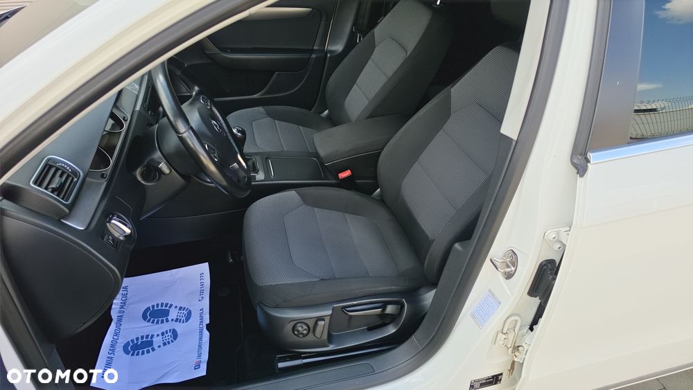 Volkswagen Passat 2.0 TDI Highline - 24