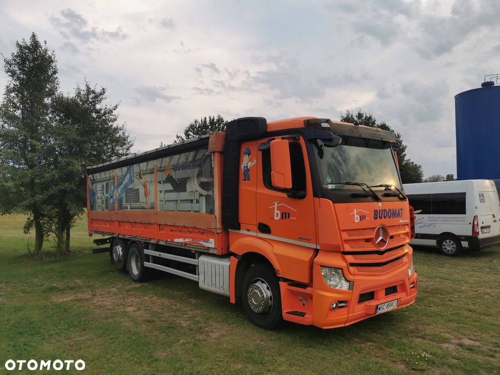 Mercedes-Benz Actros - 27