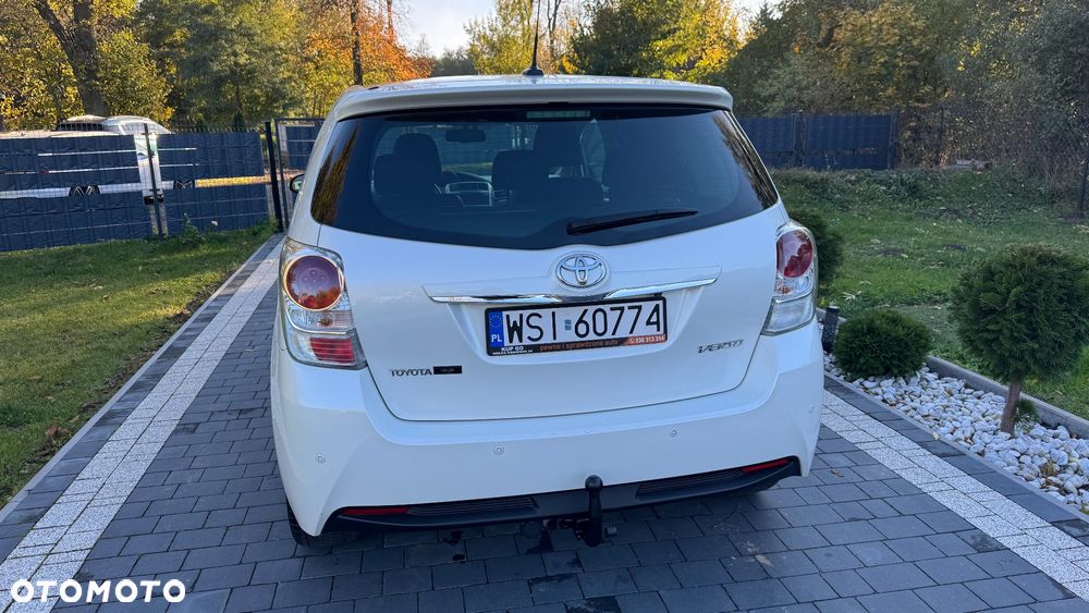 Toyota Verso 1.8 Prestige EU5 MS - 21