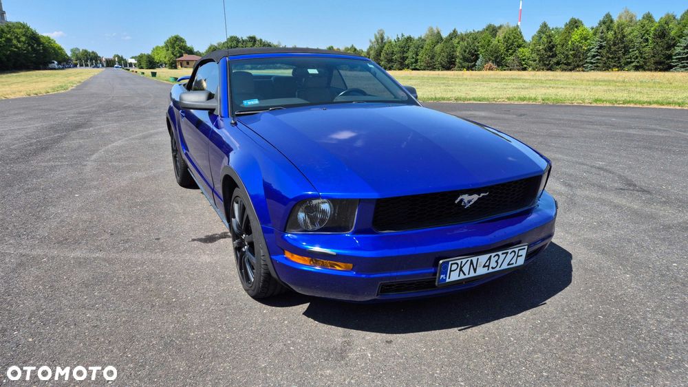 Ford Mustang - 1