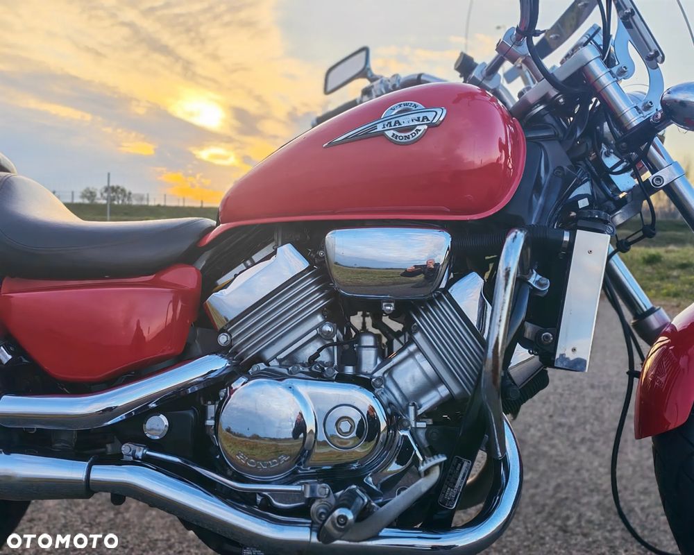 Honda VF - 7
