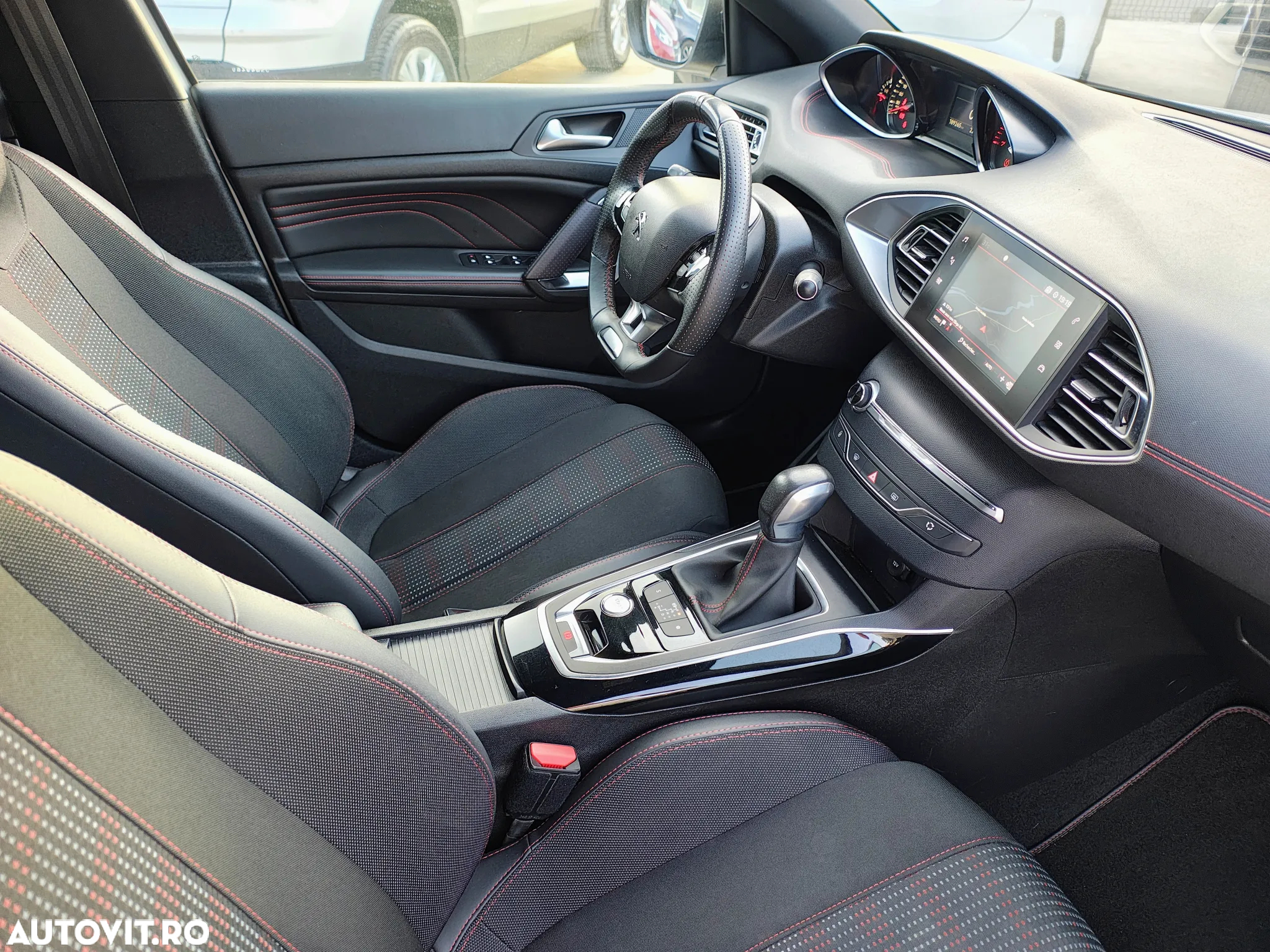 Peugeot 308 PureTech 130 EAT8 GT - 16