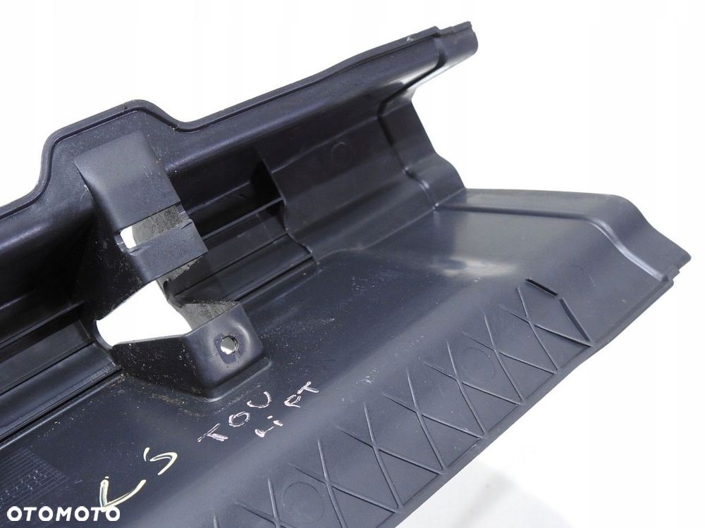 OSŁONA FOTELA LEWY ŚRODEK VW TOURAN LIFT - 6