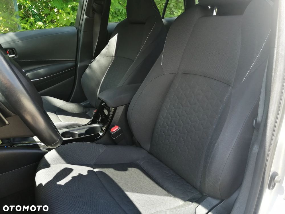 Toyota Corolla 2.0 Hybrid Style - 13