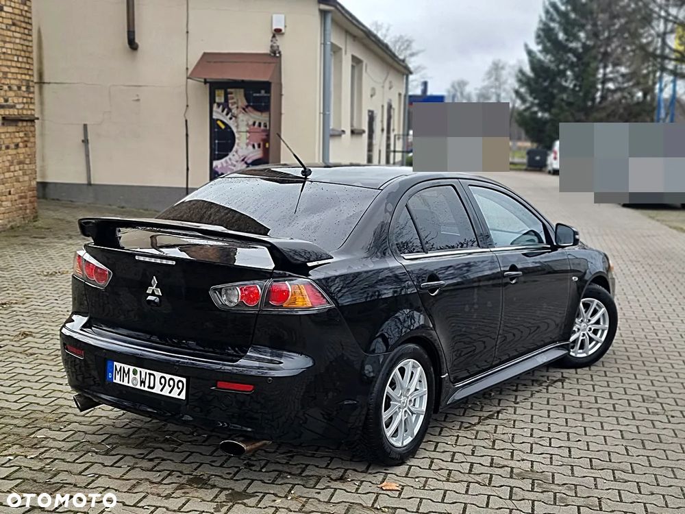 Mitsubishi Lancer - 3