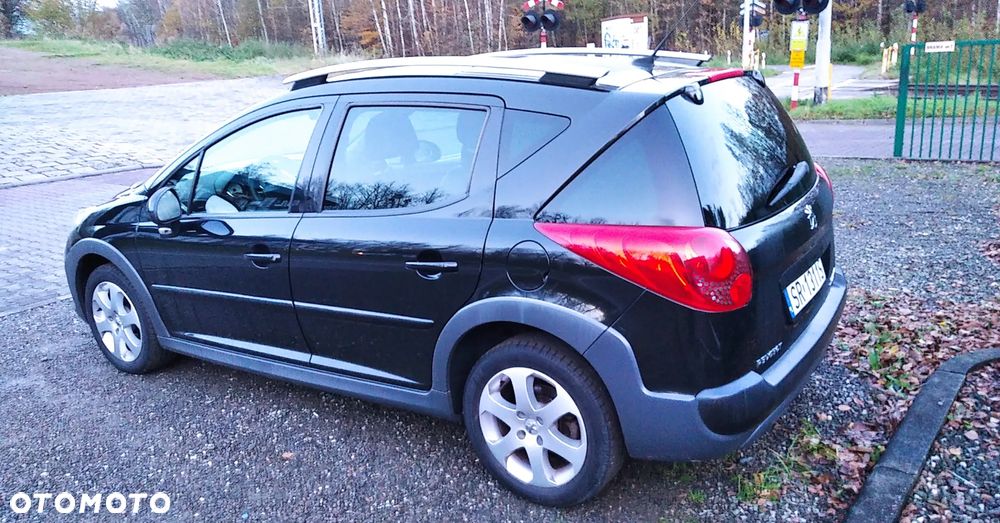 Peugeot 207 110 HDi FAP (Blue Lion) Business-Line - 3