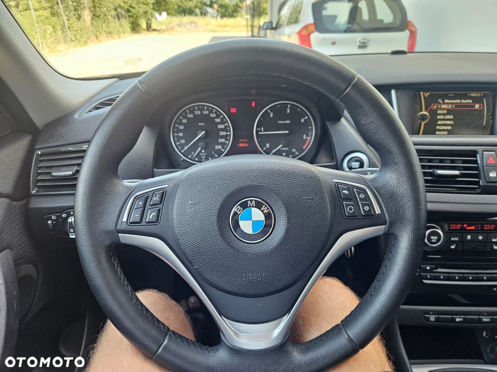 BMW X1 sDrive18d - 14