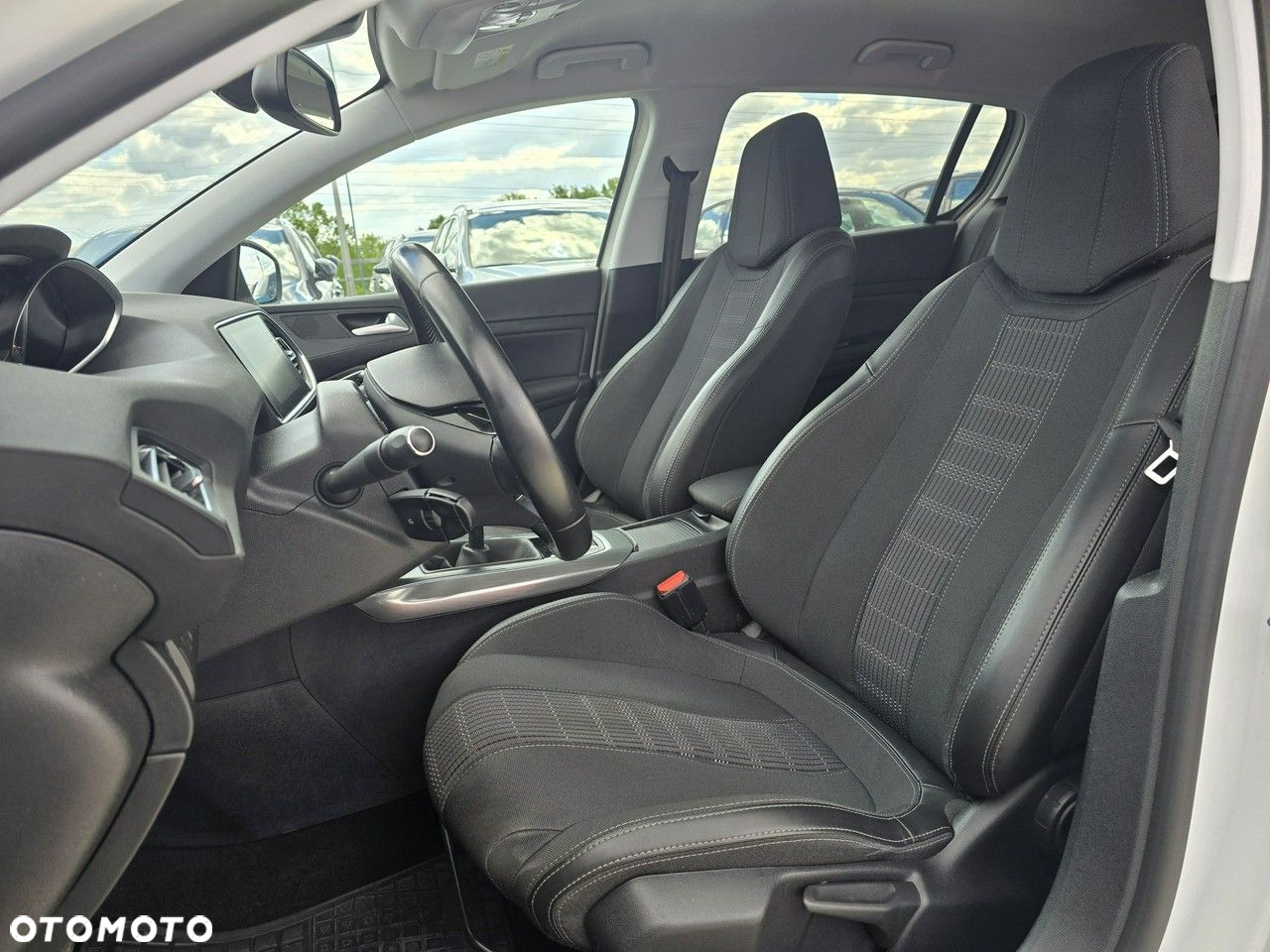 Peugeot 308 1.2 PureTech GPF Allure S&S - 29