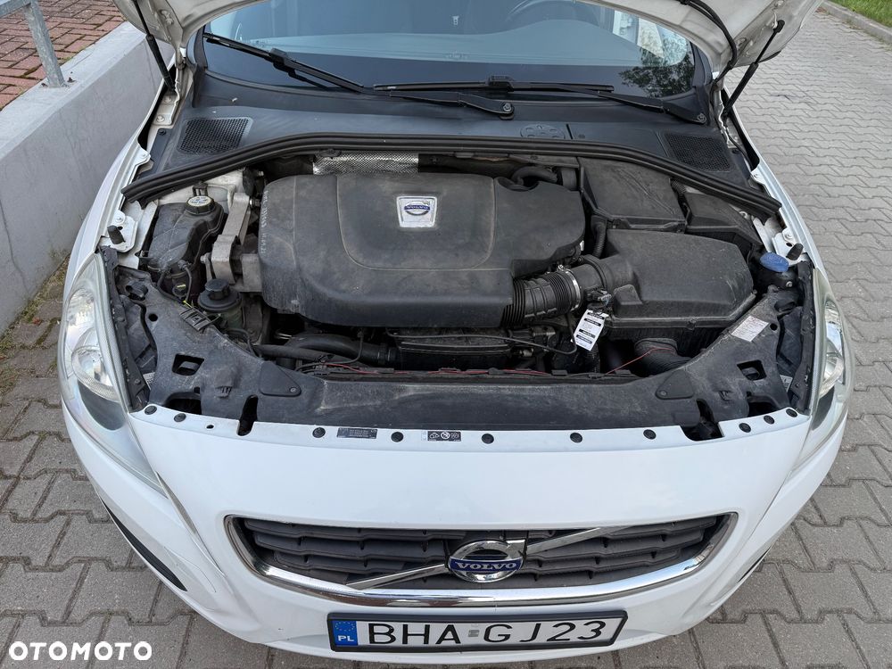 Volvo S60 D3 Summum - 8
