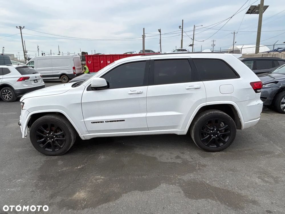 Jeep Grand Cherokee - 2
