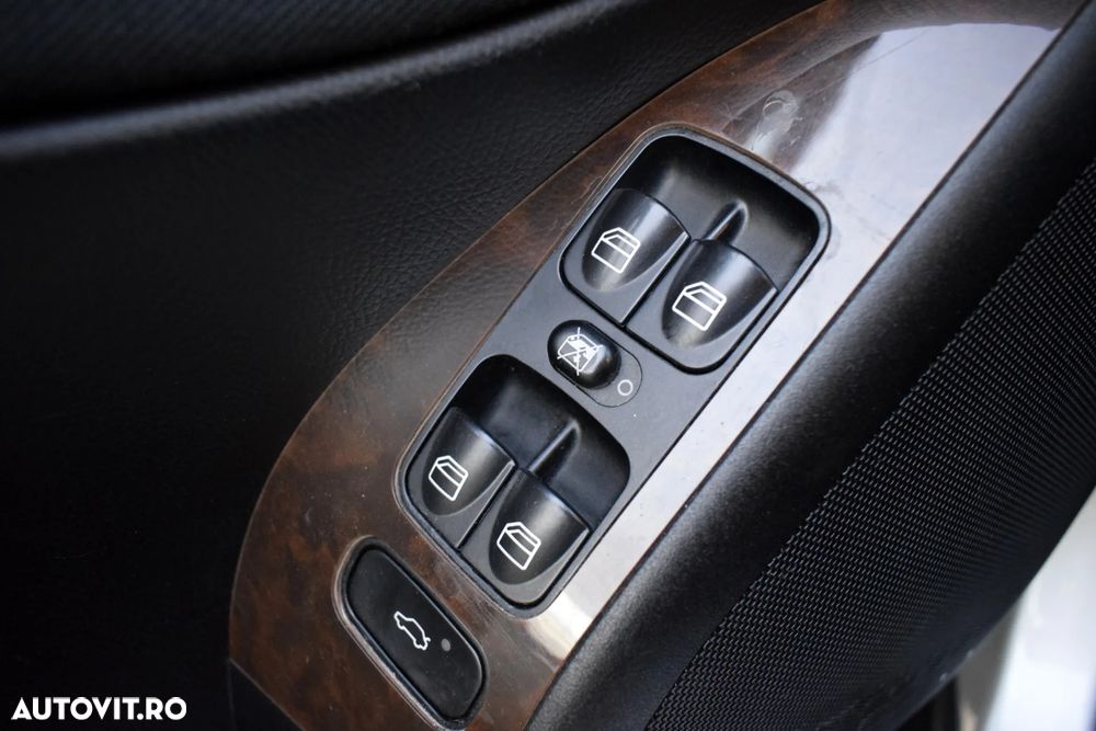 Mercedes-Benz C - 19