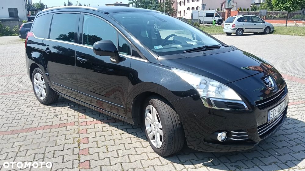 Peugeot 5008 2.0 HDi Family 7os - 9