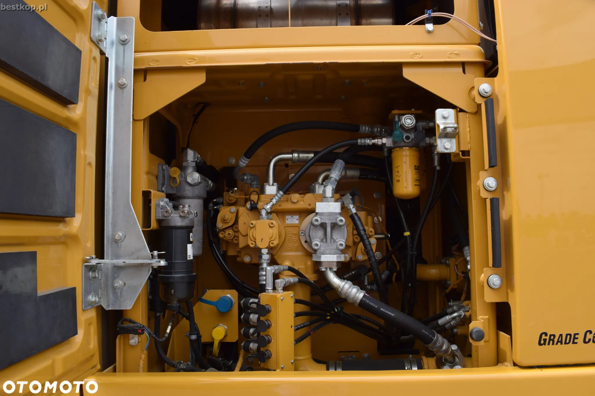 Caterpillar 323EL - 31