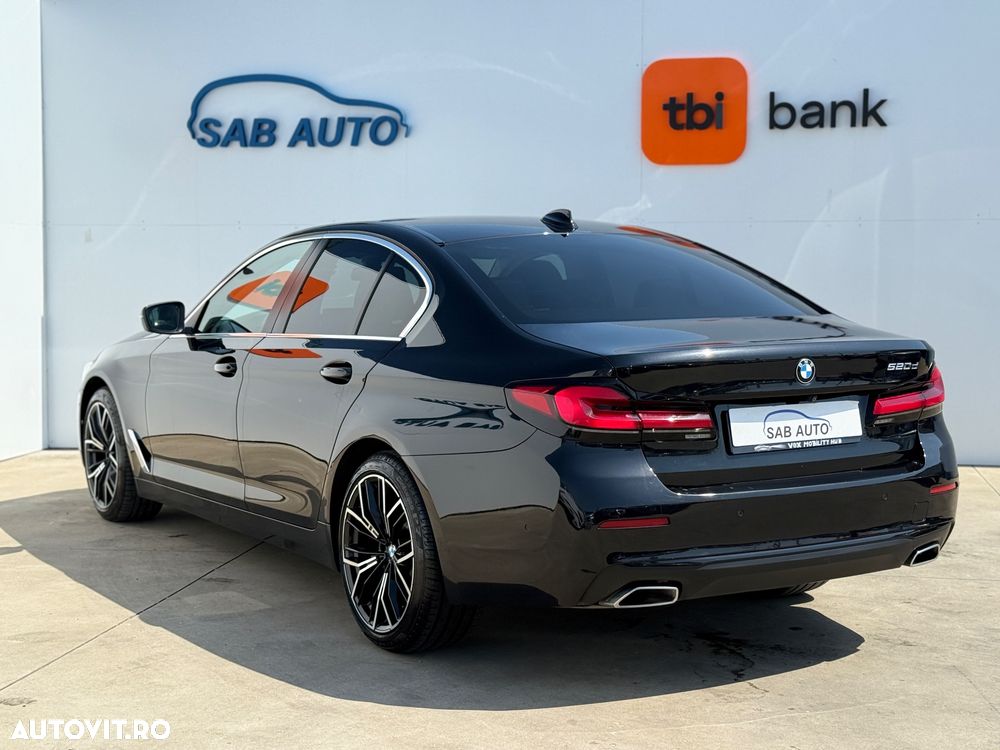 BMW Seria 5 520d AT MHEV - 23