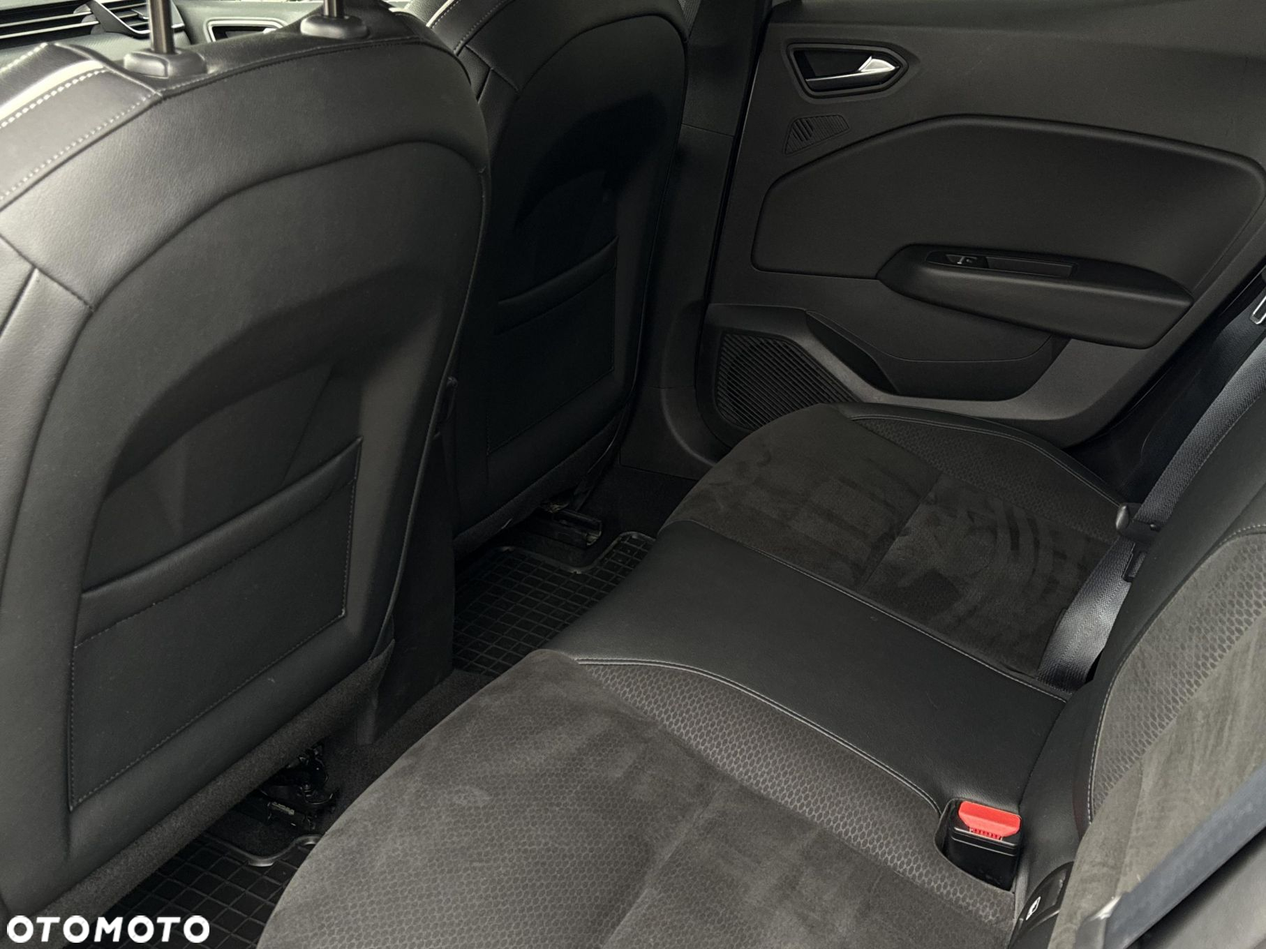 Renault Clio 1.0 TCe Intens - 11