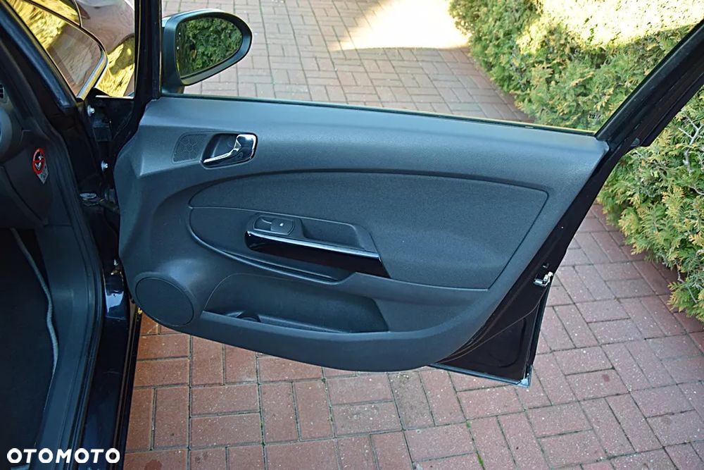 Opel Corsa 1.4 16V Color Stripes - 23