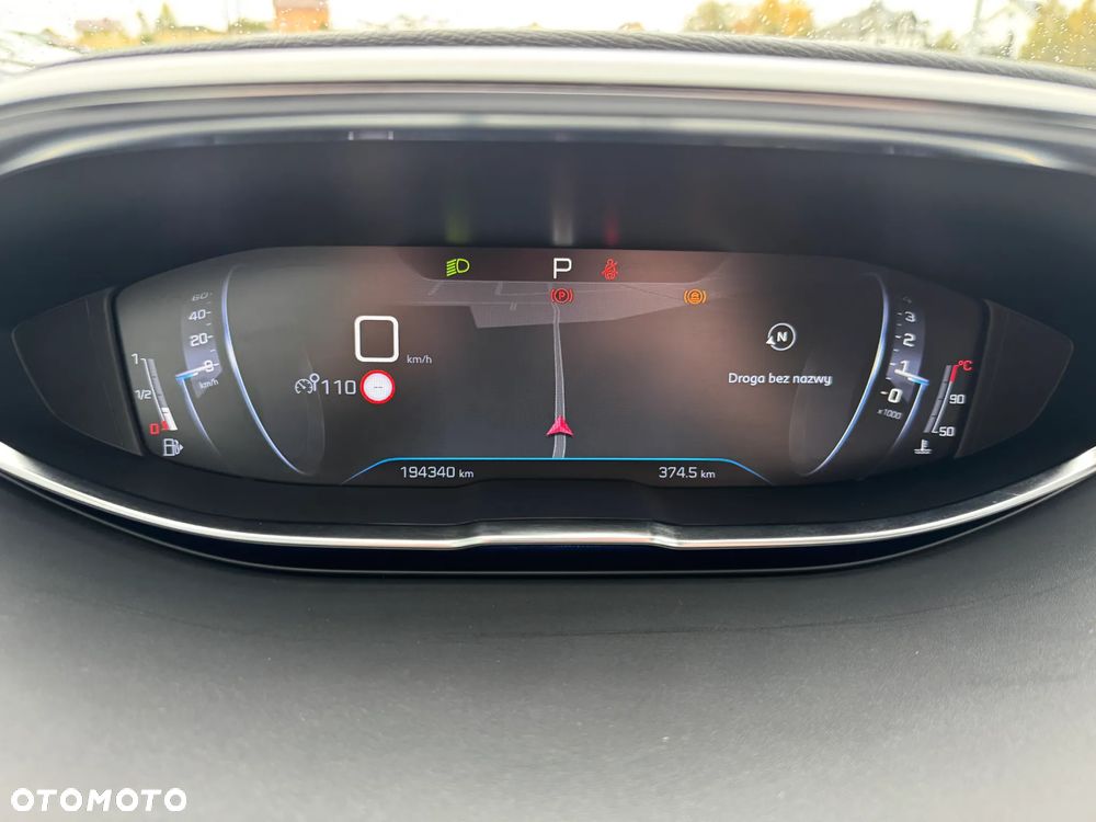 Peugeot 5008 BlueHDi 130 EAT8 Allure - 25