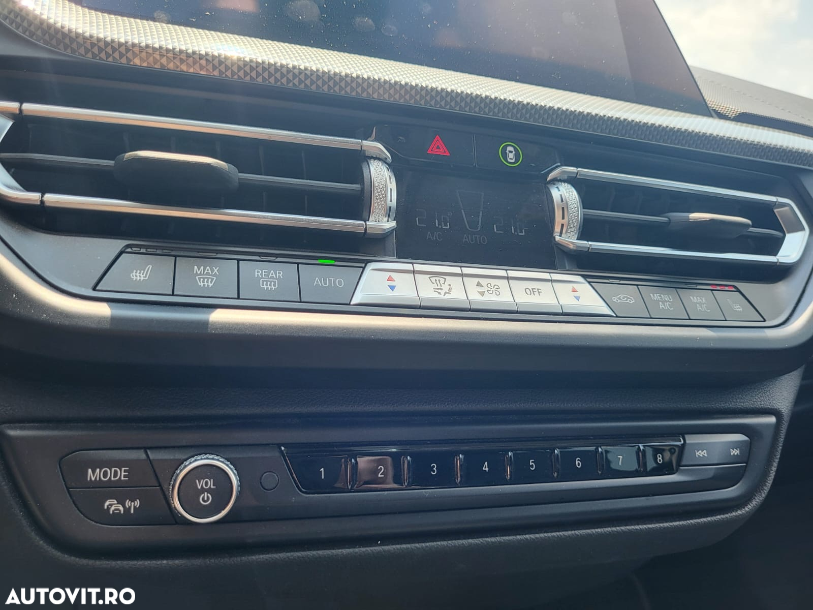 BMW Seria 1 118i Aut. Luxury Line - 22