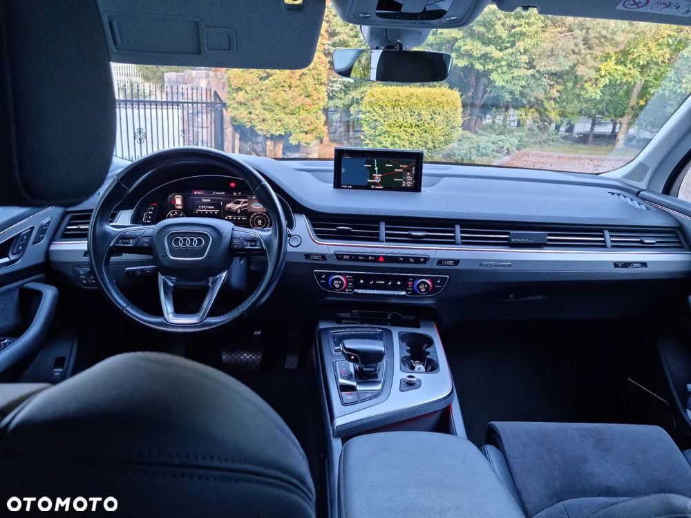 Audi Q7 - 7