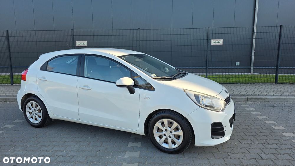 Kia Rio - 2