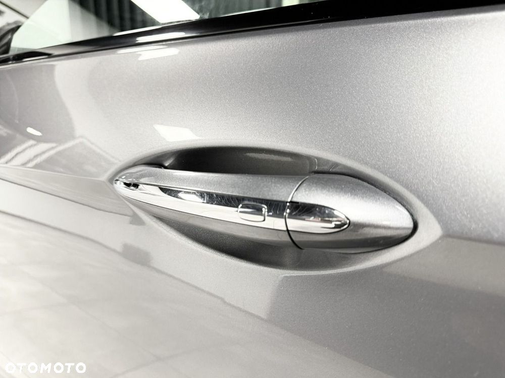 Opel Insignia - 12