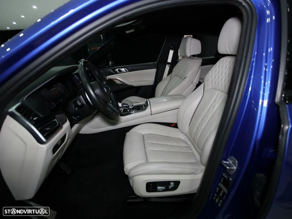 BMW X6 M50i Pack 50 anos - 10