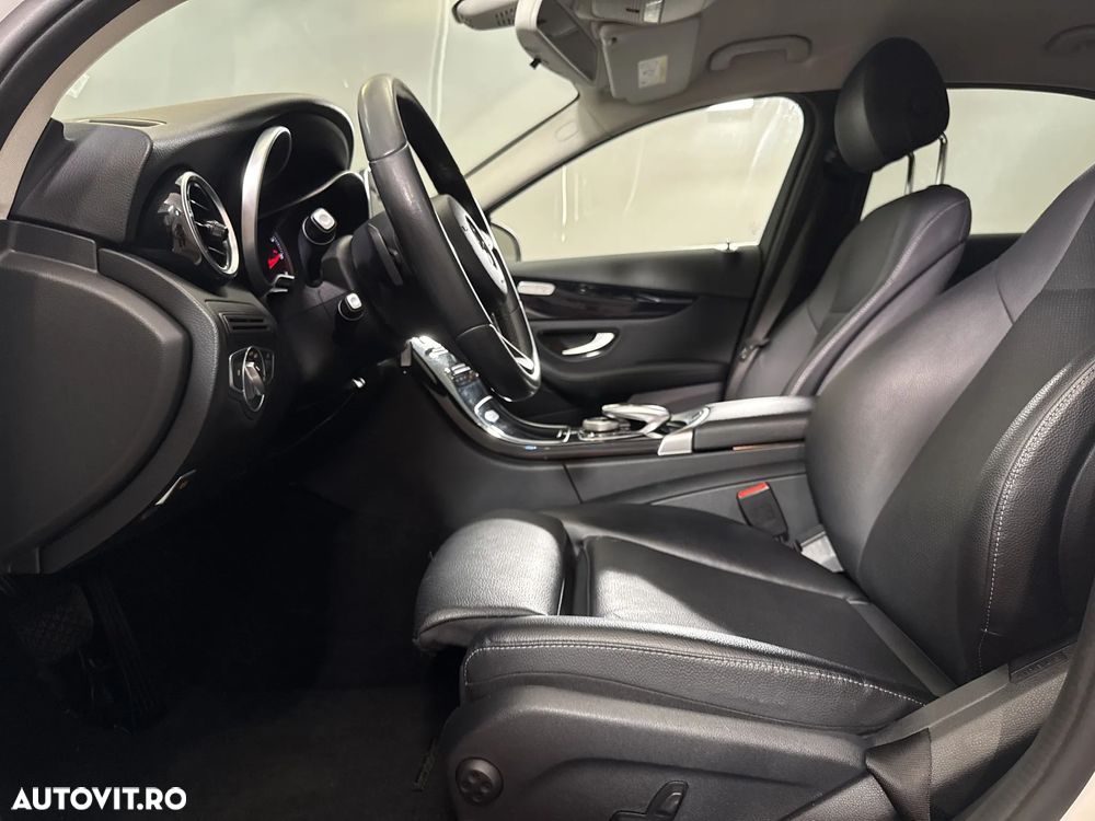 Mercedes-Benz C 220 d 9G-TRONIC - 24