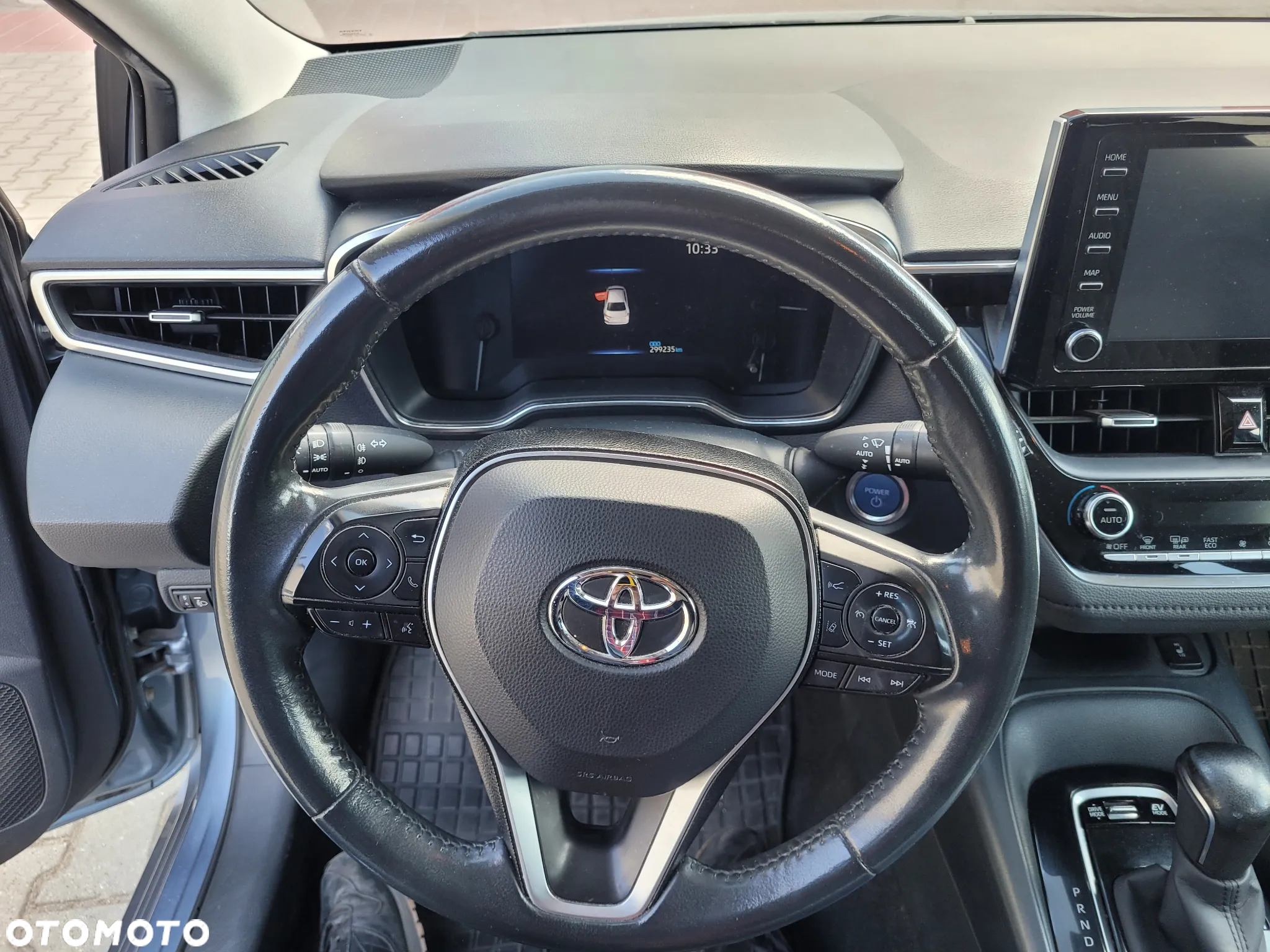 Toyota Corolla - 10