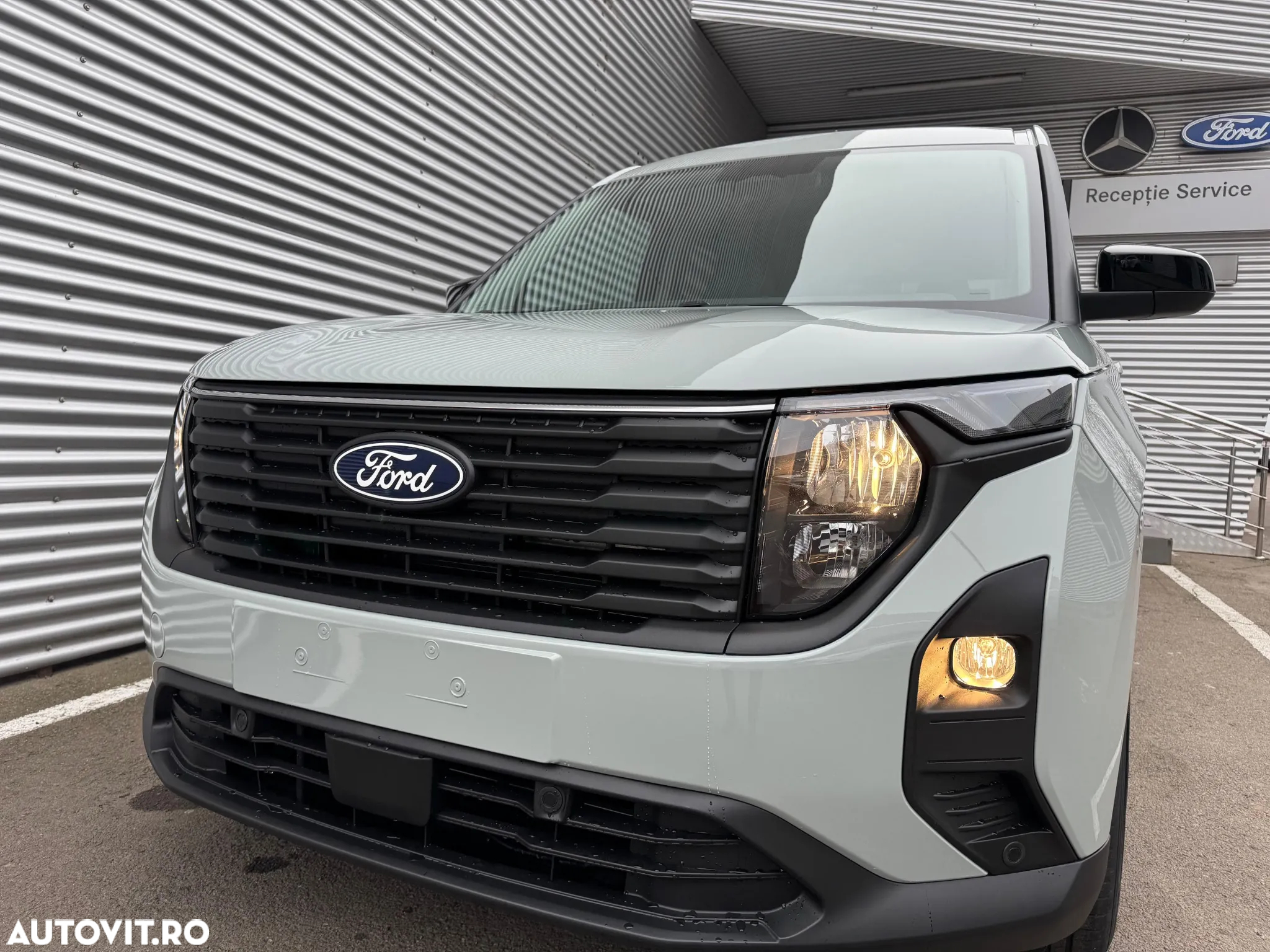Ford Tourneo Courier - 23