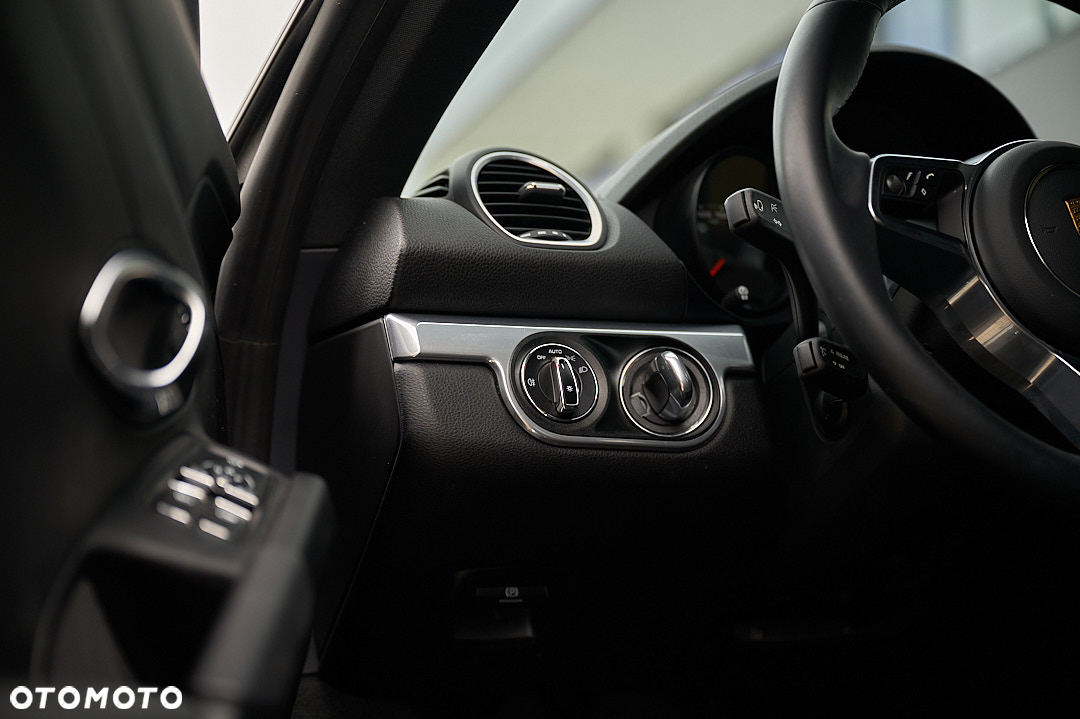 Porsche 718 Cayman PDK - 32