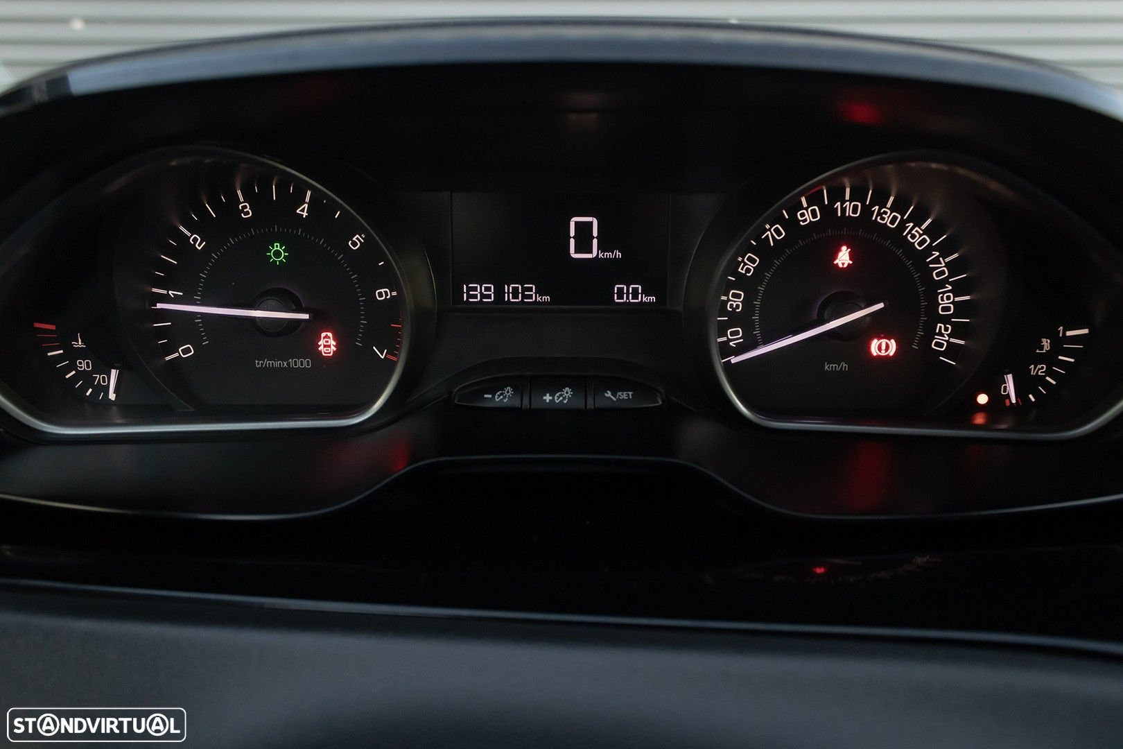 Peugeot 208 1.2 PureTech Signature - 15