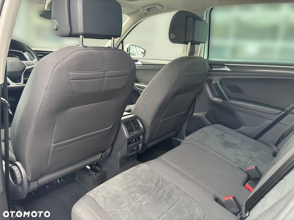 Volkswagen Tiguan - 13