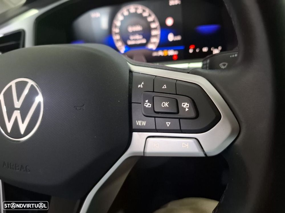 VW T-Roc 1.0 TSI Urban - 27