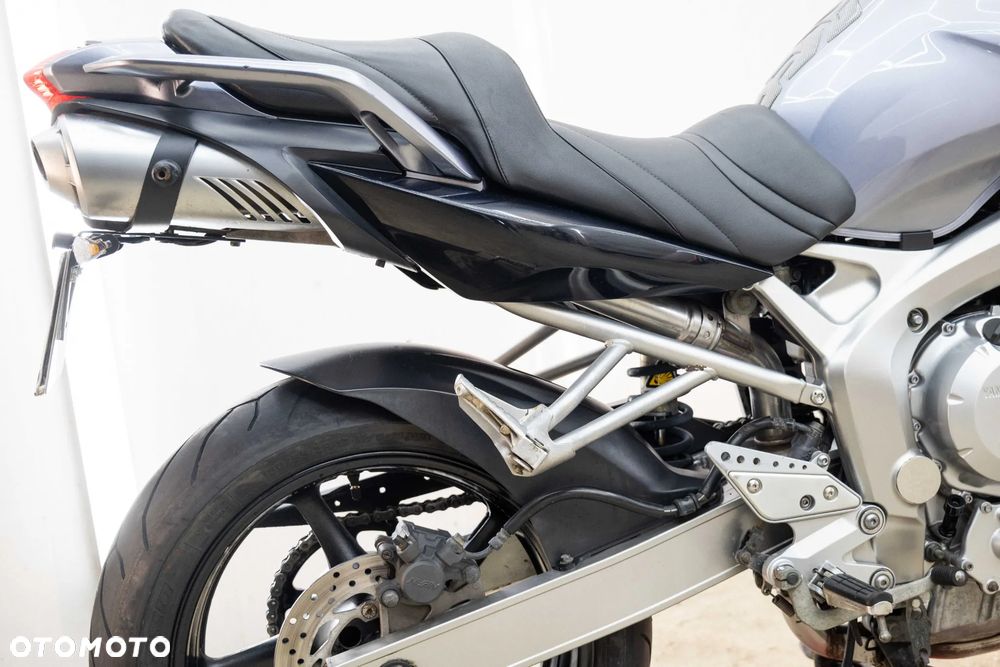 Yamaha FZ6 - 16