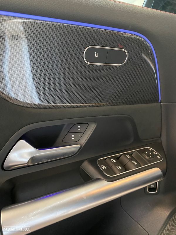 Mercedes-Benz GLA 180 d AMG Line - 10