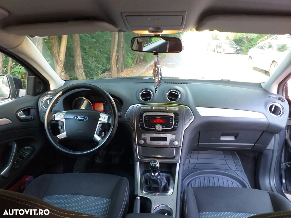 Ford Mondeo 2.0 TDCi Trend - 4