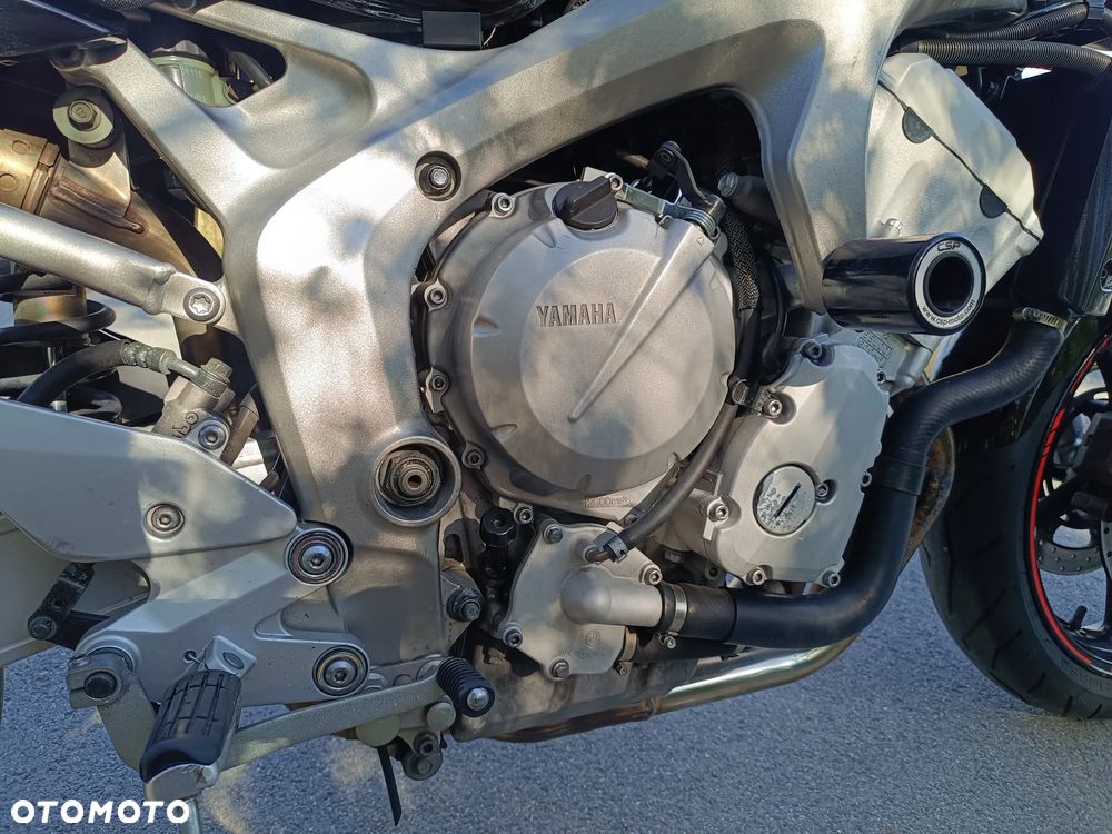 Yamaha FZ6 - 7